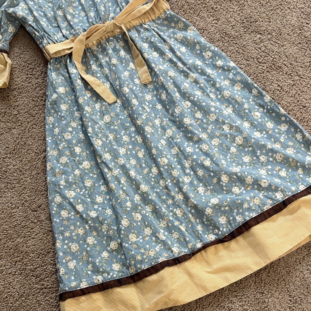 Vintage Square Dancing Dress. Blue Floral Dress with yellow gingham Trim - Picture 4 of 6